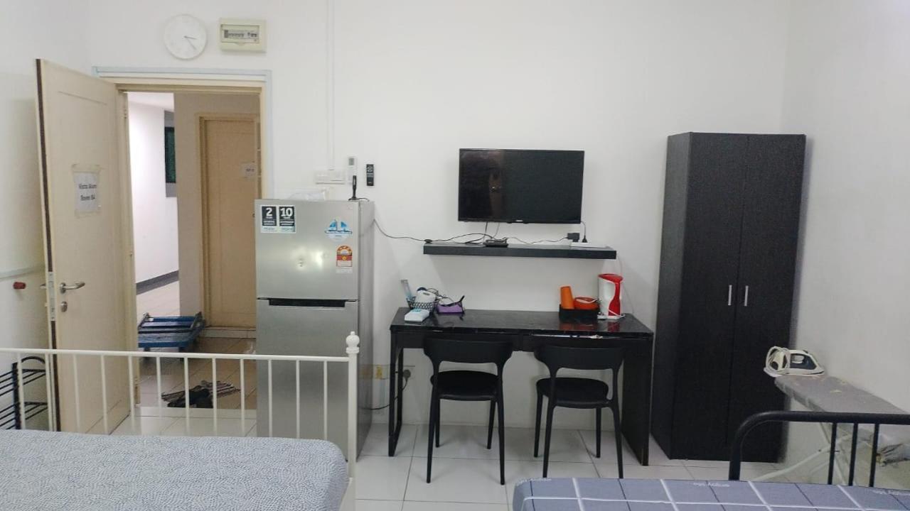 Vista Alam Serviced Apartment Near Idcc Sacc Pkns Uitm Msu Avisena Shah Alam Exteriör bild